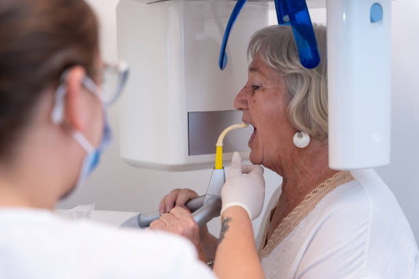 Best Weekend Emergency Dental Services in Woodburn, IN