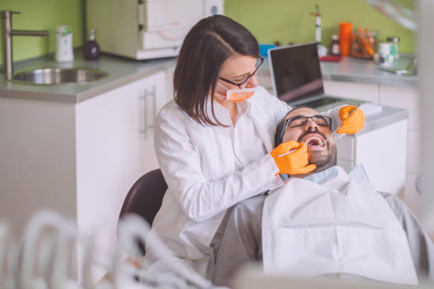 Best Weekend Emergency Dental Services in Woodburn, IN